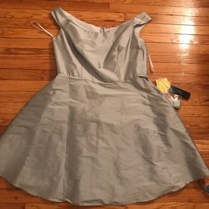 Alfred Sung Off The Shoulder Cocktail Leng…